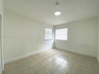 120 NE 55th St in Miami, FL - Building Photo - Building Photo