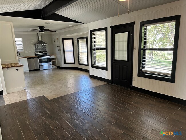 1104 Preswick Dr in Harker Heights, TX - Building Photo - Building Photo