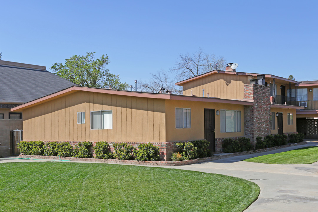 Pacifica Apartments in Madera, CA - Foto de edificio