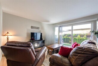 18218 Heritage Ln in Houston, TX - Building Photo - Building Photo