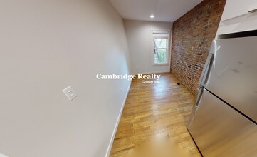 2 Belvidere Pl, Unit 2T in Cambridge, MA - Building Photo - Building Photo