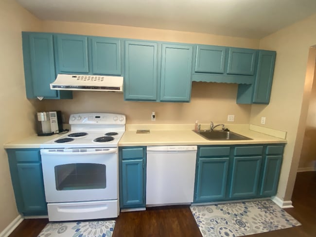79 C L Walker Blvd in Fredericksburg, VA - Building Photo - Building Photo