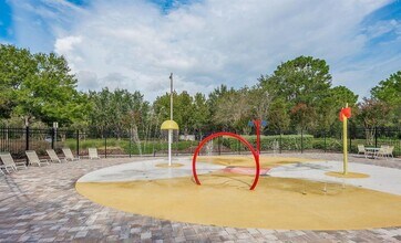 3825 Crossline Dr in Spring Hill, FL - Building Photo - Building Photo