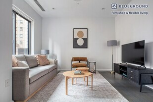 830 8th Ave in New York, NY - Building Photo