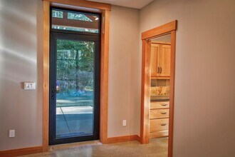 673 E Peters Rd in Greenbank, WA - Building Photo - Building Photo