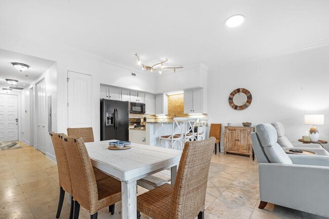 13928 River Rd