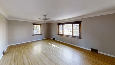 910 N 56th Ave W in Duluth, MN - Building Photo - Building Photo