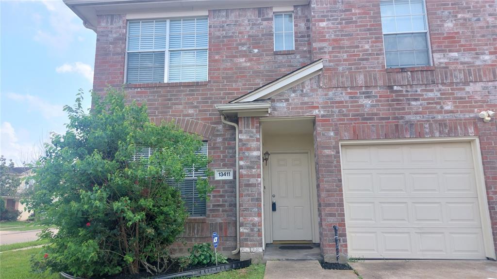 13411 Sarento Village in Sugar Land, TX - Building Photo
