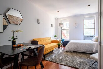 241 E 24th St in New York, NY - Building Photo - Building Photo
