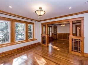 16 Trowbridge St in Belmont, MA - Building Photo - Building Photo