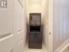 259 Brassy Minnow Cres in Ottawa, ON - Building Photo - Building Photo