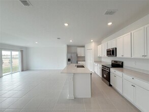 2358 McKinley Dr in Lake Wales, FL - Building Photo - Building Photo