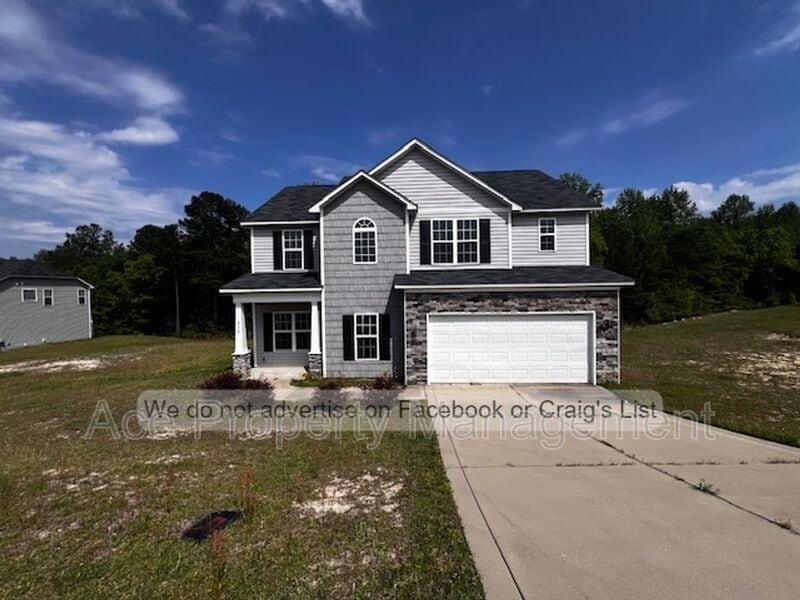 232 Fishers Cv in Raeford, NC - Building Photo