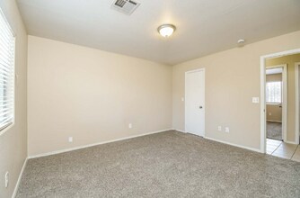 3143 W Roeser Rd in Phoenix, AZ - Building Photo - Building Photo