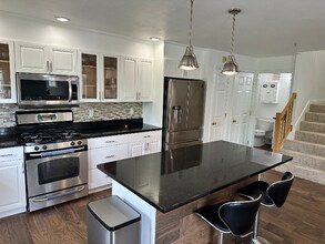 12 Paul Revere Path in Hopkinton, MA - Building Photo - Building Photo