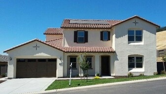 1235 Cornerstone Dr in El Dorado Hills, CA - Building Photo