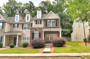 8500 Summer Glen Cir in Charlotte, NC - Building Photo