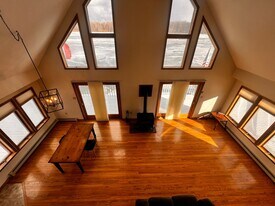 20 Marina Dr in Ravena, NY - Building Photo