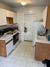39 Highland Ave, Unit #42 in Cambridge, MA - Foto de edificio - Building Photo