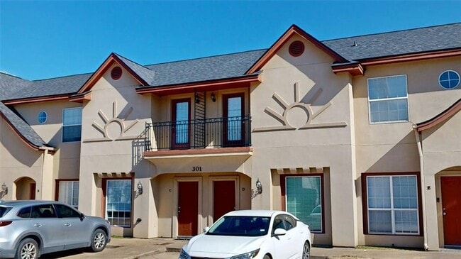 301 Nimitz St in College Station, TX - Building Photo - Building Photo