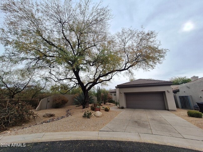 7089 E Whispering Mesquite Trail in Scottsdale, AZ - Building Photo - Building Photo