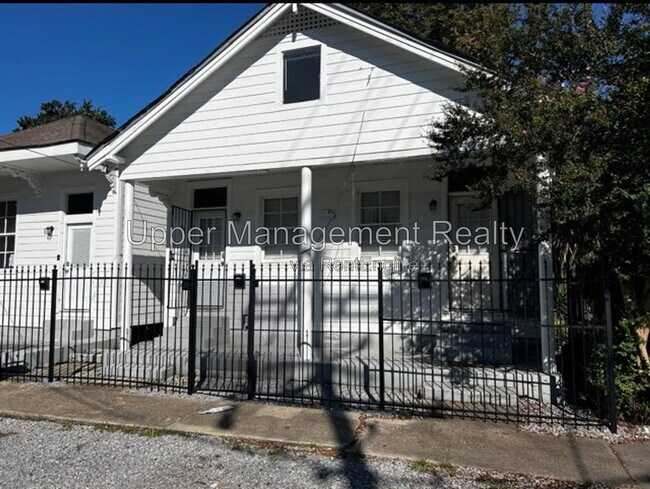 7710 Oak St