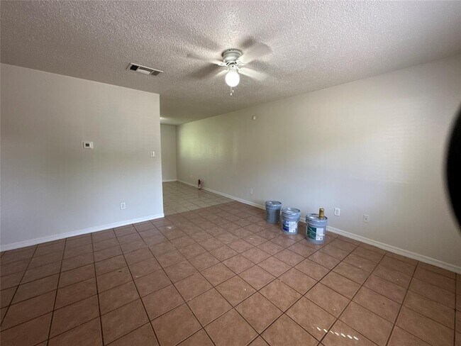 10505 Mcmillian Dr in Austin, TX - Foto de edificio - Building Photo