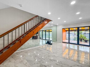 16506 Bridge End Rd in Miami Lakes, FL - Building Photo - Building Photo