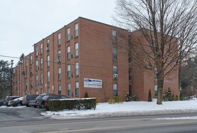 EastSide Apartments in State College, PA - Foto de edificio - Building Photo