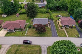 516 Thomas Richard Ln in Greensburg, PA - Building Photo - Building Photo