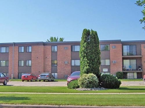 Park 36 Estates in Grand Forks, ND - Building Photo