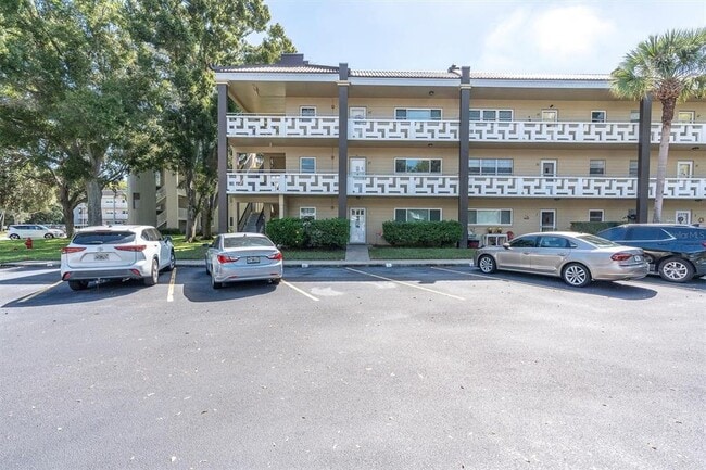 2417 Persian Dr in Clearwater, FL - Building Photo - Building Photo