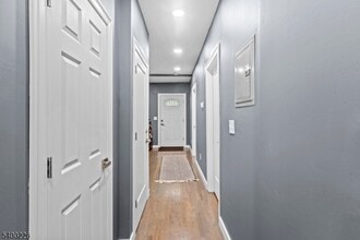 110 Park Ave in East Orange, NJ - Building Photo - Building Photo