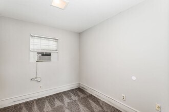 1731 N Holyoke St in Wichita, KS - Building Photo - Building Photo