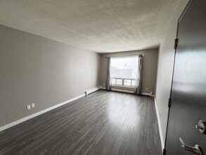 17 Joyce Ave in Moncton, NB - Building Photo - Building Photo