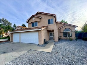 42075 Selby Cir in Temecula, CA - Foto de edificio - Building Photo