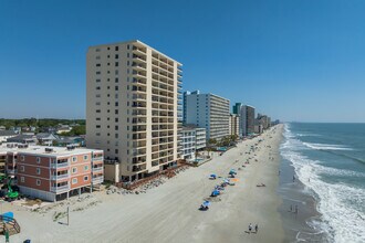 Atalaya Towers in Murrells Inlet, SC - Foto de edificio - Building Photo