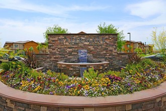 Watermark Apartment Homes in Bakersfield, CA - Building Photo - Building Photo