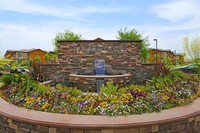 Watermark Apartment Homes in Bakersfield, CA - Foto de edificio - Building Photo