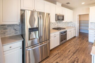 287 Adeline Pl in San Jose, CA - Building Photo - Building Photo