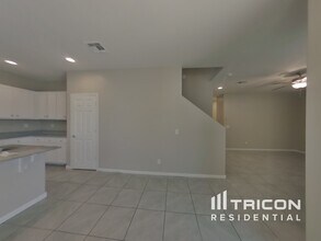 8633 E Posada Ave in Mesa, AZ - Building Photo - Building Photo