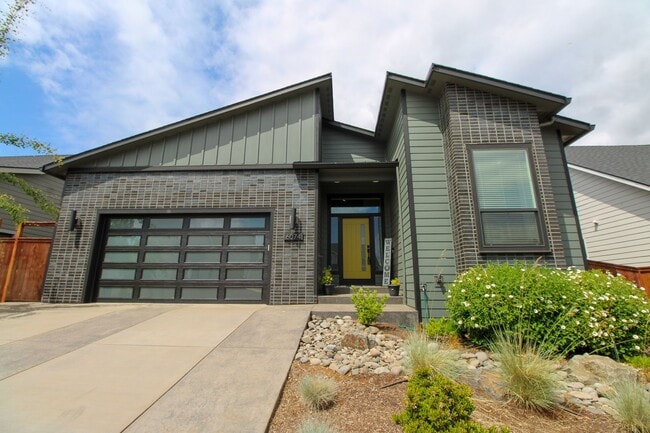 property at 6074 Evangelista St S
