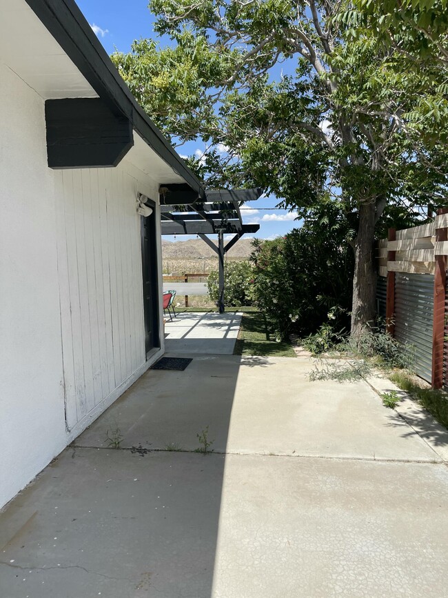 61650 El Reposo St in Joshua Tree, CA - Building Photo - Building Photo