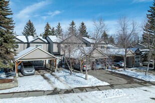 McKerrell Gardens in Calgary, AB - Building Photo