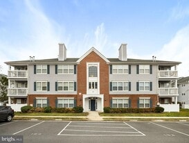 645 Constellation Square SE, Unit B in Leesburg, VA - Building Photo