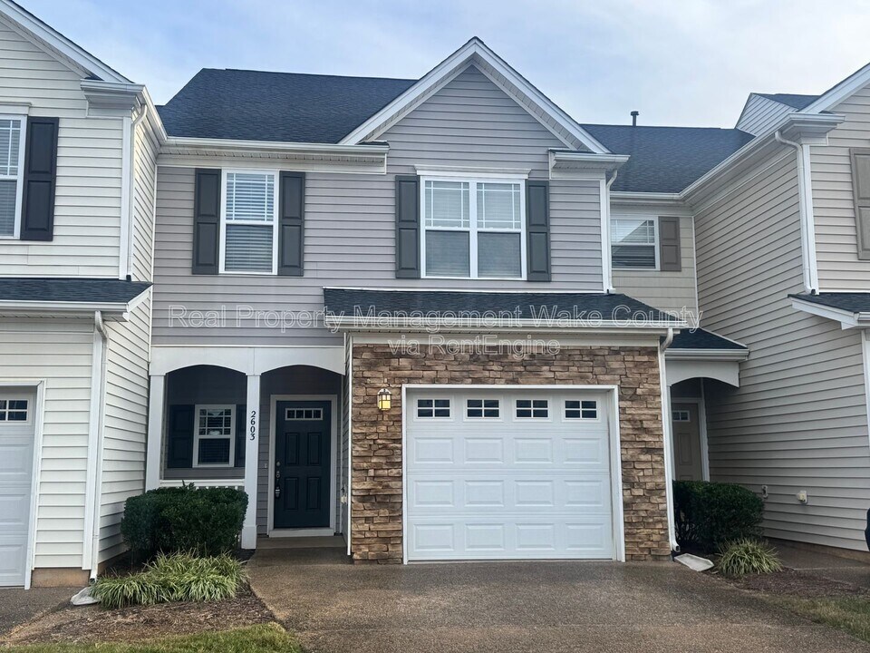 2603 Asher View Ct in Raleigh, NC - Building Photo