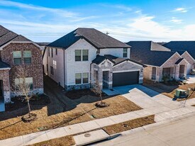1011 Honeydew Ln, Unit Apt 205 in McKinney, TX - Building Photo