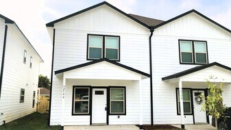 9214 Nyssa Ave in Houston, TX - Building Photo