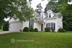 10426 Northwoods Forest Dr in Charlotte, NC - Building Photo