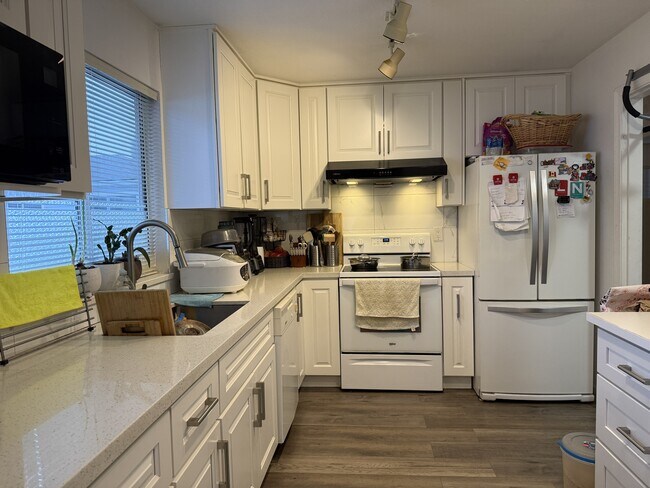 7040 Williams Rd in Richmond, BC - Building Photo - Building Photo